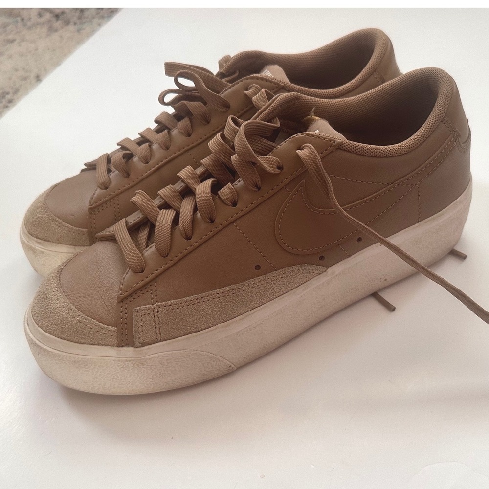 Nike Blazer Low‎ Platform Pecan Brown Leather Suede Sneakers DJ0292-200 Womens 8